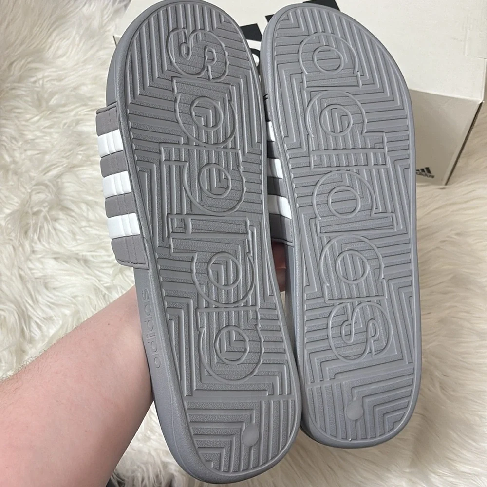 NEW In Box Adidas Men’s Grey White Adissage Slides Size 18